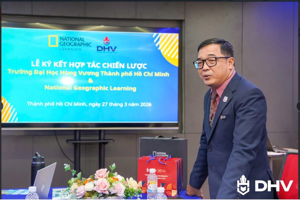 TS. Nguyễn Quang Hiếu – Trưởng khoa Ngôn ngữ (trường DHV)