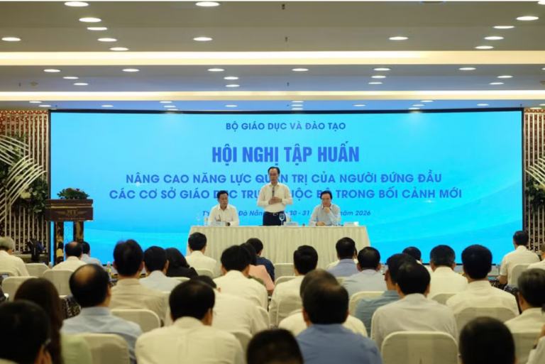 Từ đổi mới tư duy đến năng lực thực thi chiến lước: Những gợi mở của GS.TS Phùng Xuân Nhạ